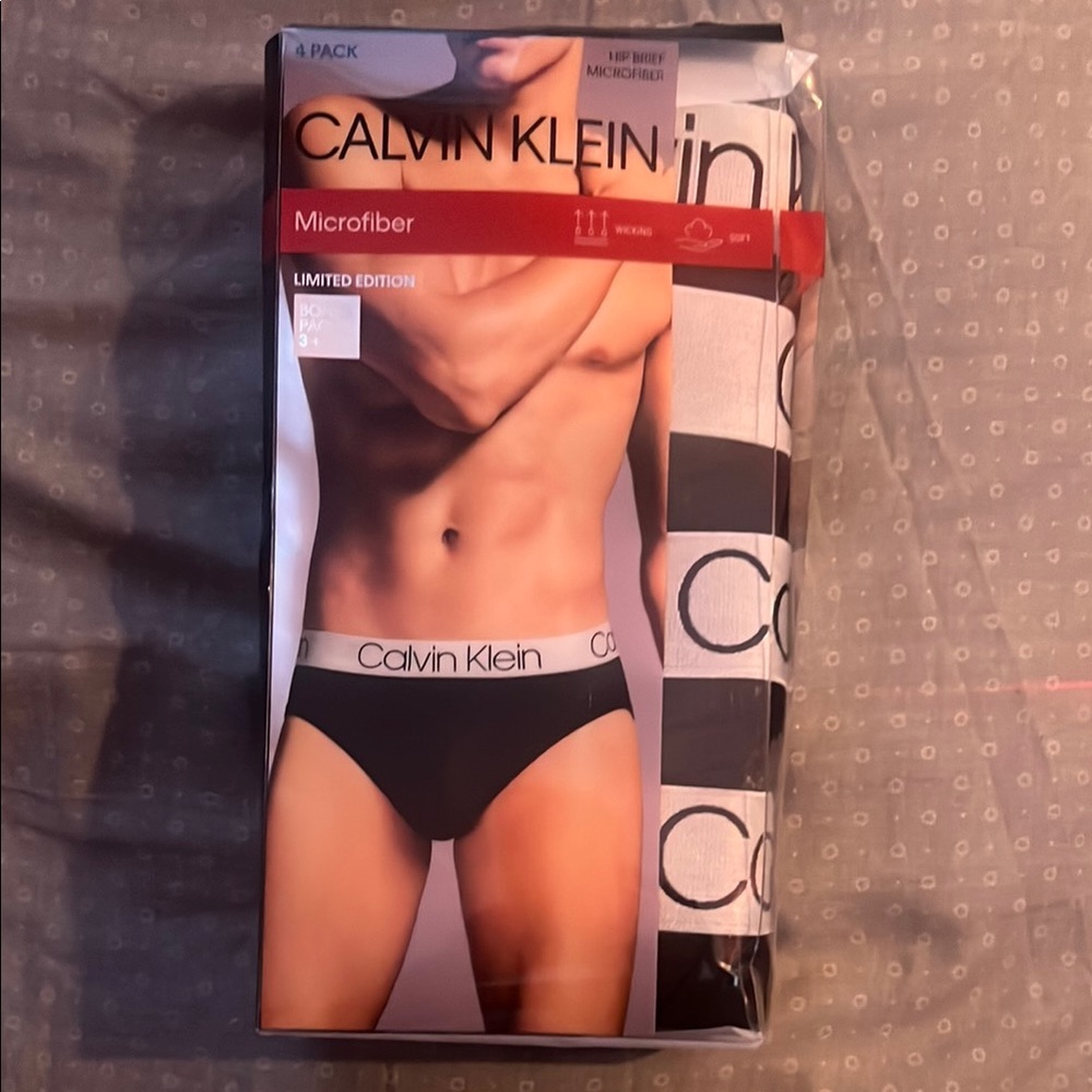 Calvin Klein Microfiber Boxer Briefs 4-Pack